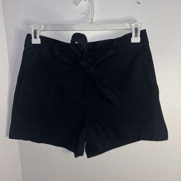 THE MARINA SHORT BY ANN TAYLOR Sz 6